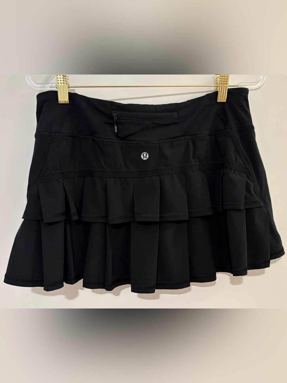 lululemon athletica black pace setter skort